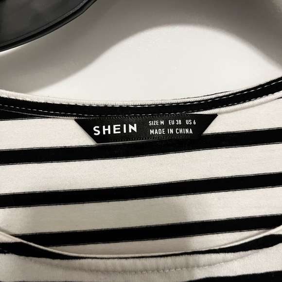 She in dress in size medium pre owned - Picture 3 of 5